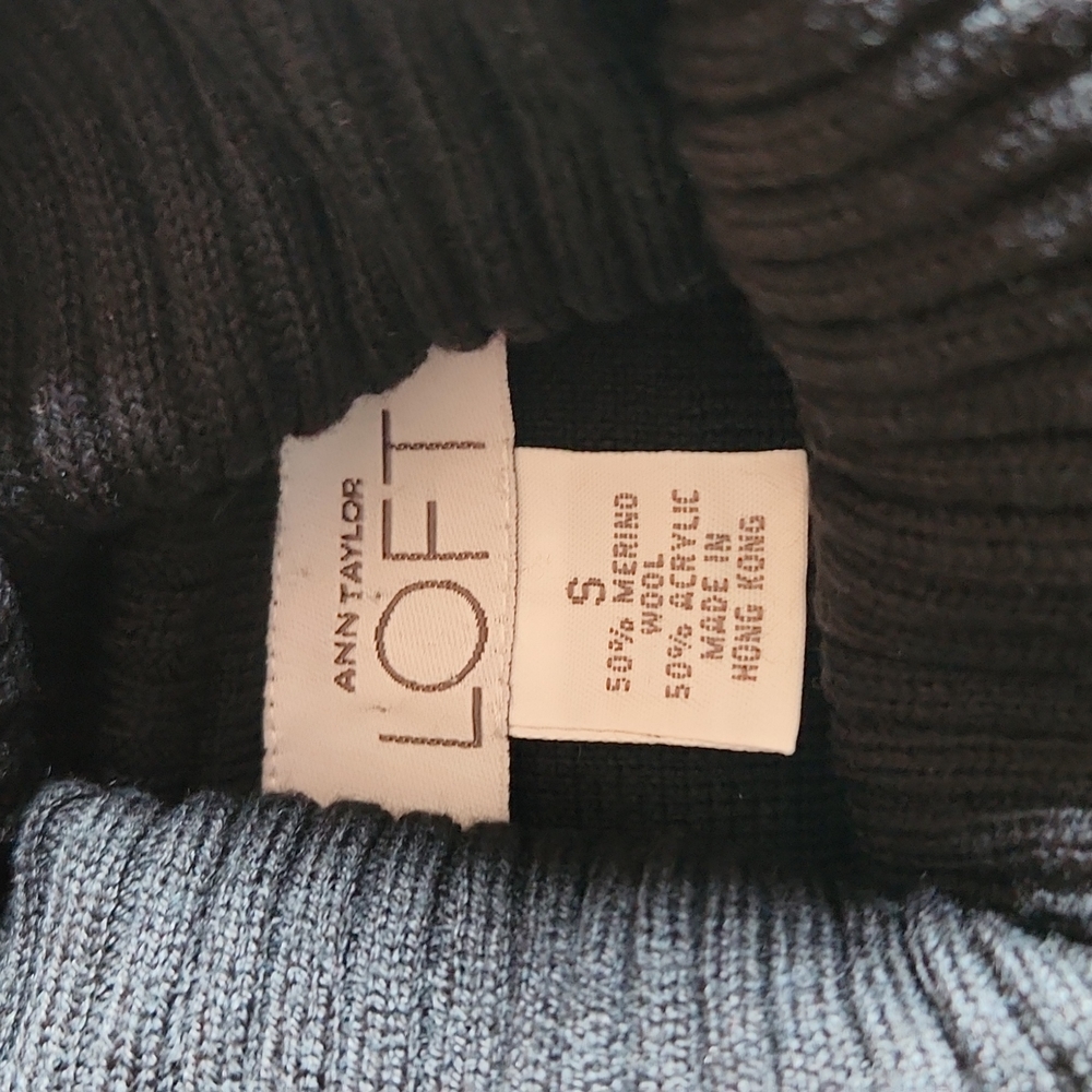 Ann Taylor Loft Sweater - Picture 2 of 6